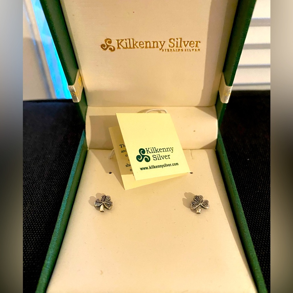 Small sterling silver shamrock earrings, New In Box!
